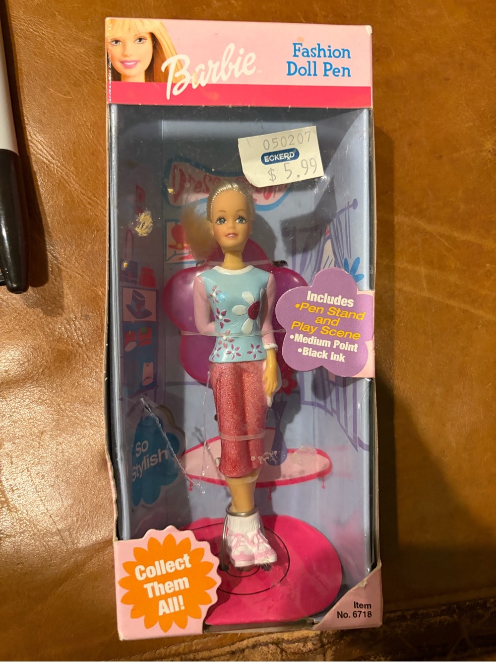 VINTAGE BARBIE FASHION DOLL PEN W/ STAND ROSE ART PINK BLUE 5" MISP 2001 RARE
